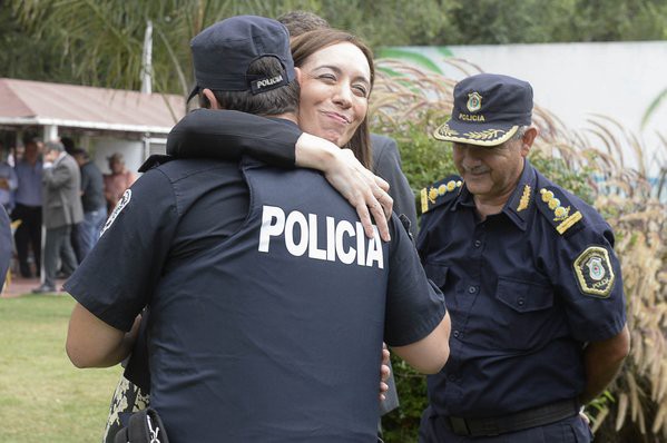 Pasaron a retiro a 51 comisarios de la policía bonaerense | Actualidad