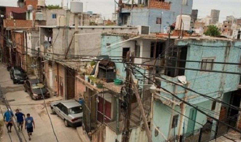 Denuncian desalojos irregulares y violentos en el Barrio Mugica | Actualidad