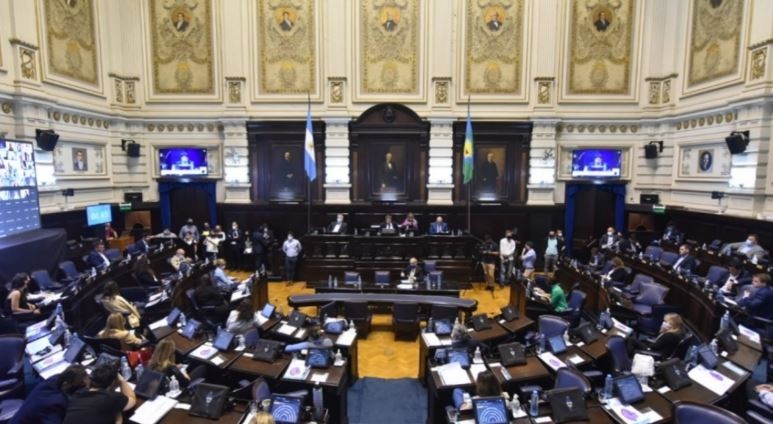 Impulsan en la Provincia una ley que adelanta la designación de autoridades de mesa para que sean vacunados antes de las PASO | Política