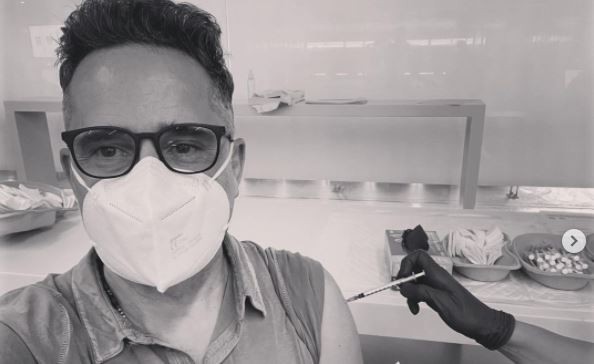 Jorge Drexler se vacunó en España: "Ojalá en todos lados tengamos pronto acceso a este privilegio" | Espectáculos