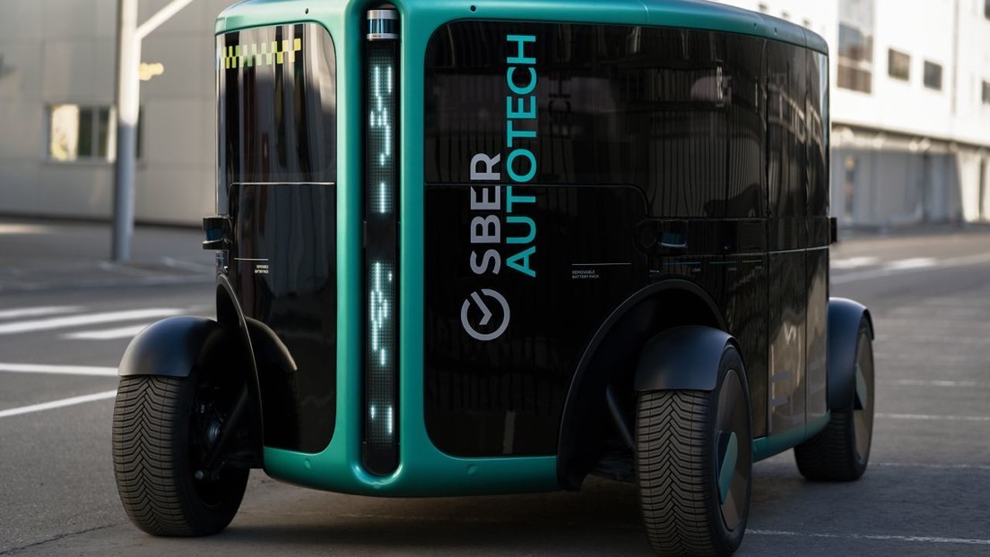 Presentaron en Rusia "El taxi del futuro": eléctrico, autónomo y con capacidad para seis personas | Internacionales