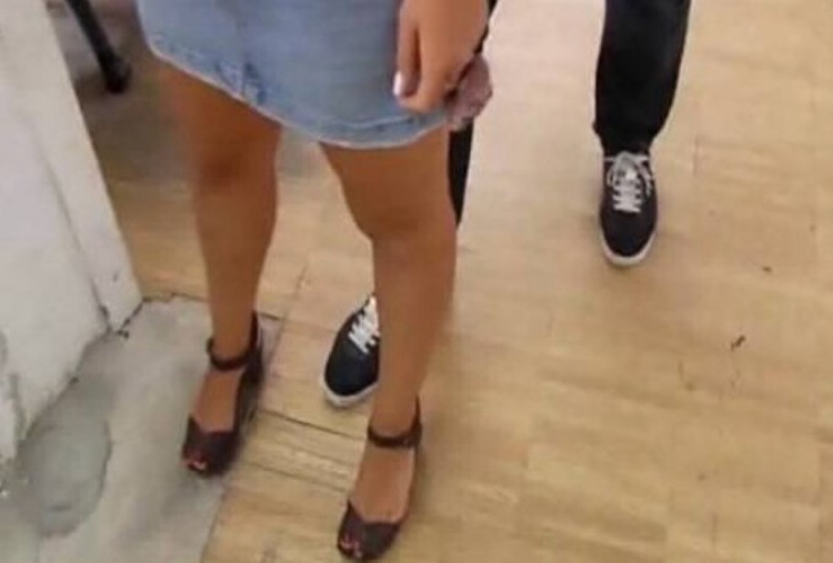 Lo descubrieron filmando a sus compañeras con una cámara en el pie y quedó detenido | Actualidad