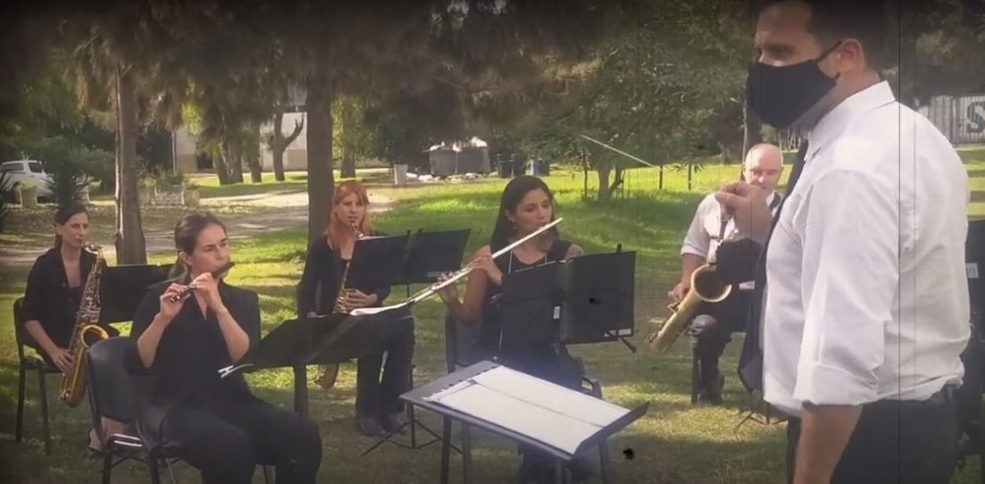 Video: La Banda de Música del Servicio Penitenciario Bonaerense homenajea a The Rolling Stones | Espectáculos