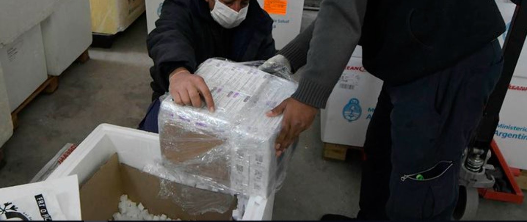 Hallaron un vacunatorio clandestino: inoculaban contra el covid a vecinos, sin cobrarles | Actualidad