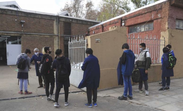 Los alumnos porteños de secundaria volvieron a la escuela con un presentismo del 82% | Actualidad