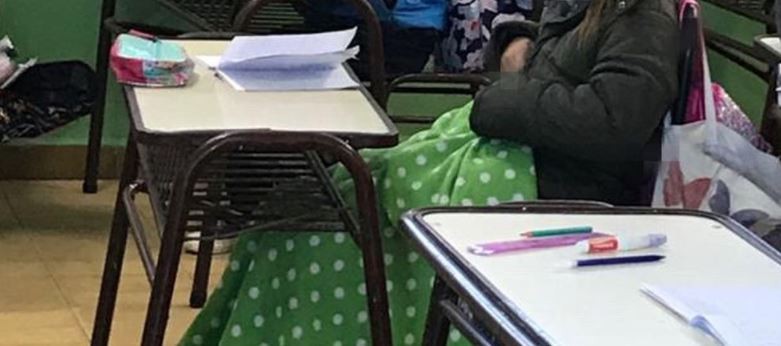 El Gobierno porteño sugiere a alumnos que lleven mantas a la escuela ante la ola de frío | Actualidad