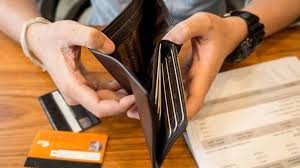 Julio llega con aumentos en expensas, alquileres, colegios y peajes | Economía