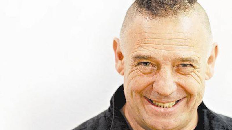 Así quedó la camioneta de Iorio tras volcar cerca de Sierra de la Ventana | Espectáculos