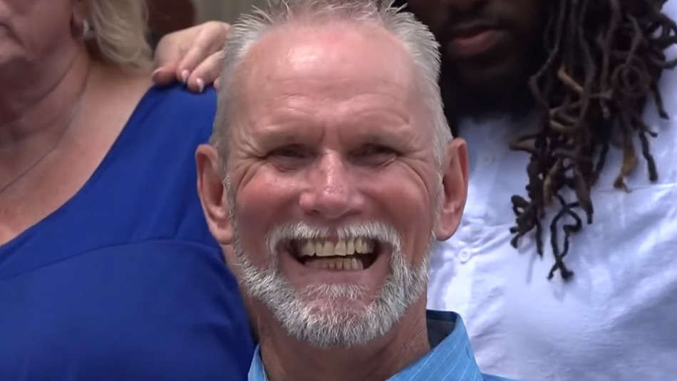 Fue condenado por un doble homicidio y salió libre de culpa 20 años después por prueba de ADN | Internacionales