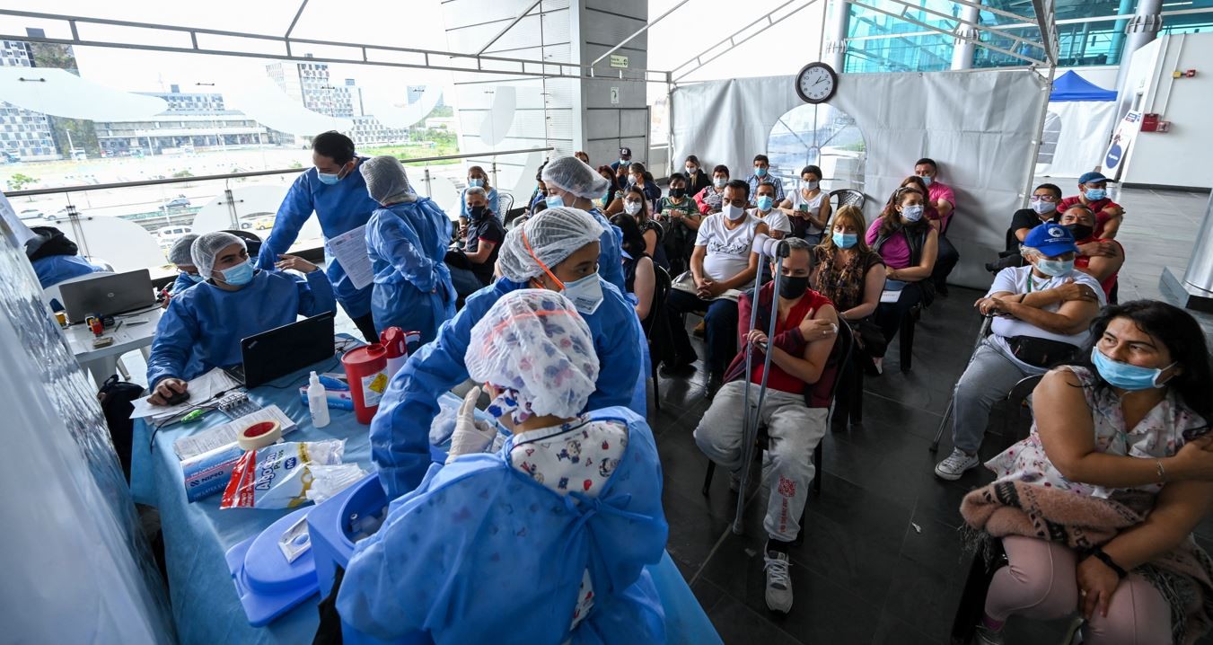 La OMS confirmó que todavía no se registraron muertes por la variante ómicron | Internacionales