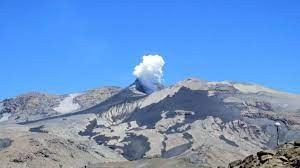 "Alerta verde": Transmiten tranquilidad a la población por la actividad en el volcán Copahue | Clima, naturaleza y medio ambiente