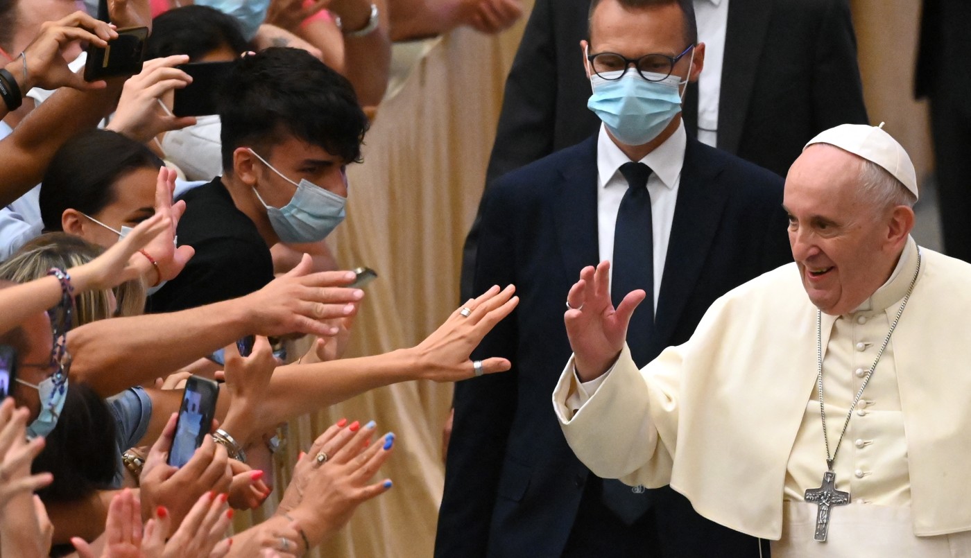 Papa Francisco pide vacunarse contra covid-19 como "un acto de amor" | Internacionales