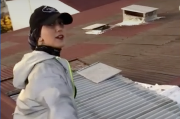 Una tiktoker cayó de una terraza mientras filmaba un video | Internacionales