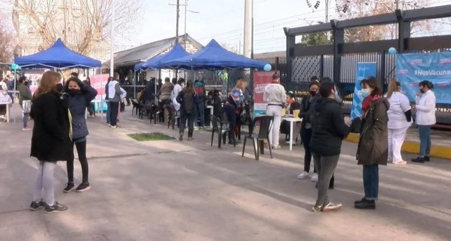 Continúa la aplicación de la vacuna contra el coronavirus en estaciones de trenes bonaerenses | Actualidad