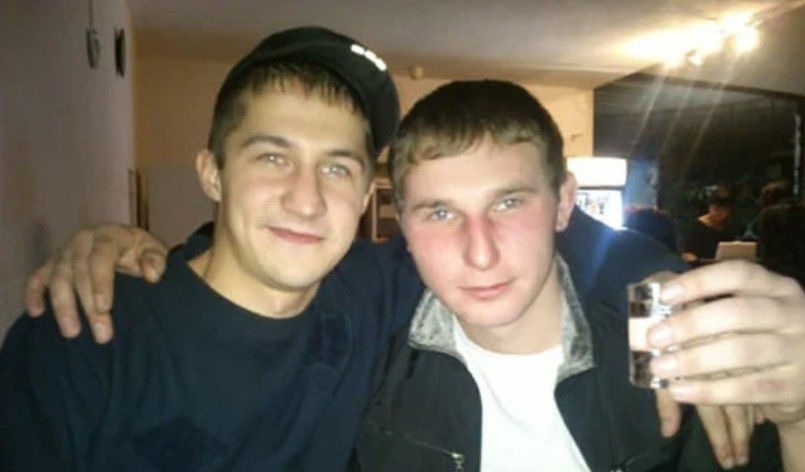 Revisó el celular de su amigo, descubrió que había violado a su hija y lo mató | Internacionales