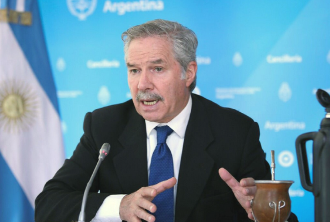 Solá renunció en pleno viaje a México | Política