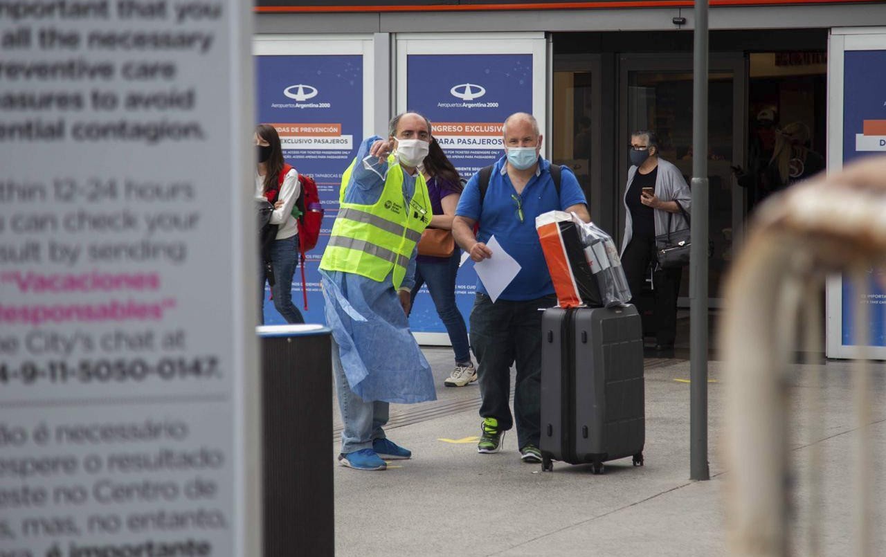 El Gobierno anunció la apertura "gradual y cuidada" de las fronteras | Política