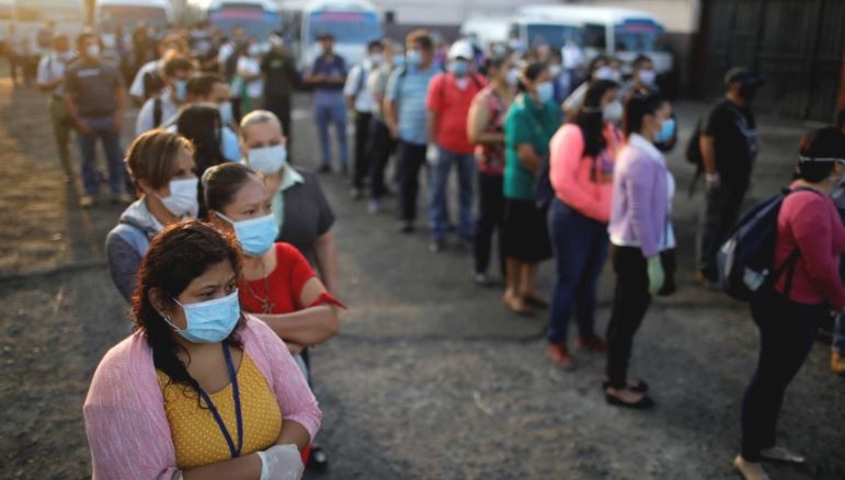 La OPS advirtió sobre posibles brotes de Covid-19 en América “hasta bien entrado 2022” | Internacionales