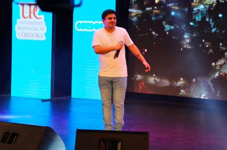 Francisco Benítez se presentó por primera vez en un escenario cordobés | Espectáculos