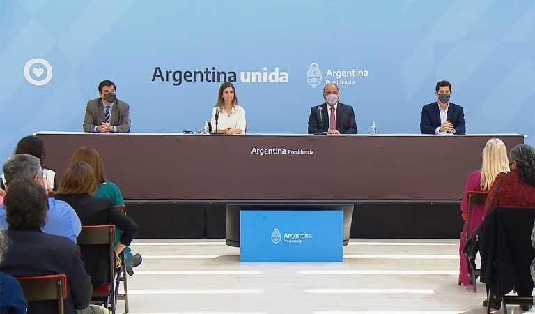 Manzur: “Ojalá que Dios nos ayude, nos dé una manito porque esta vuelta hace falta” | Política