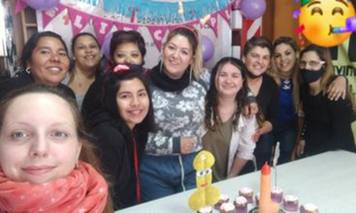 Candidata a concejal festejó un cumpleaños con juguetes sexuales en un merendero | Política