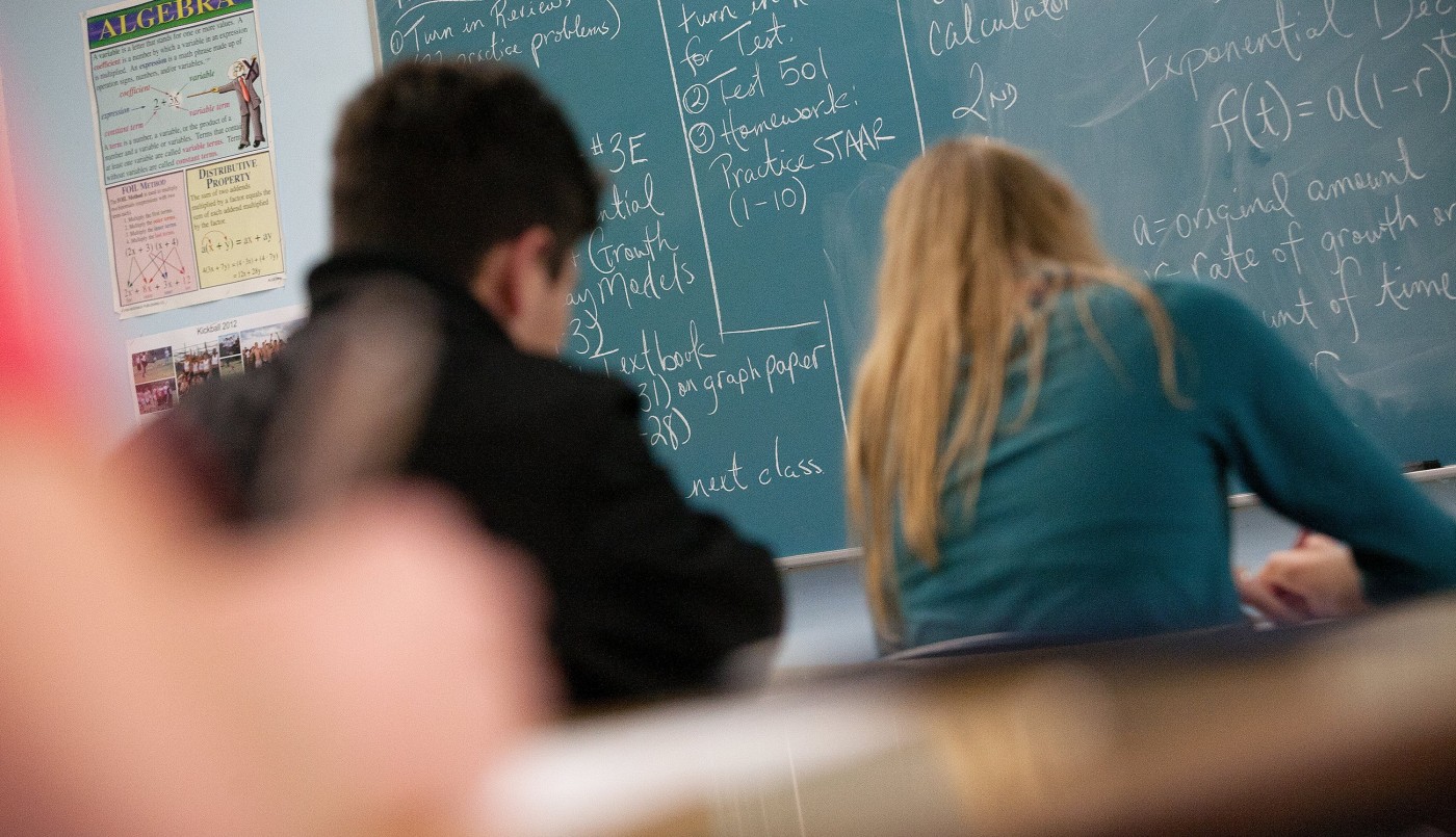 Docentes advierten sobre el violento reto viral de "abofetear a un maestro" en Estados Unidos | Internacionales