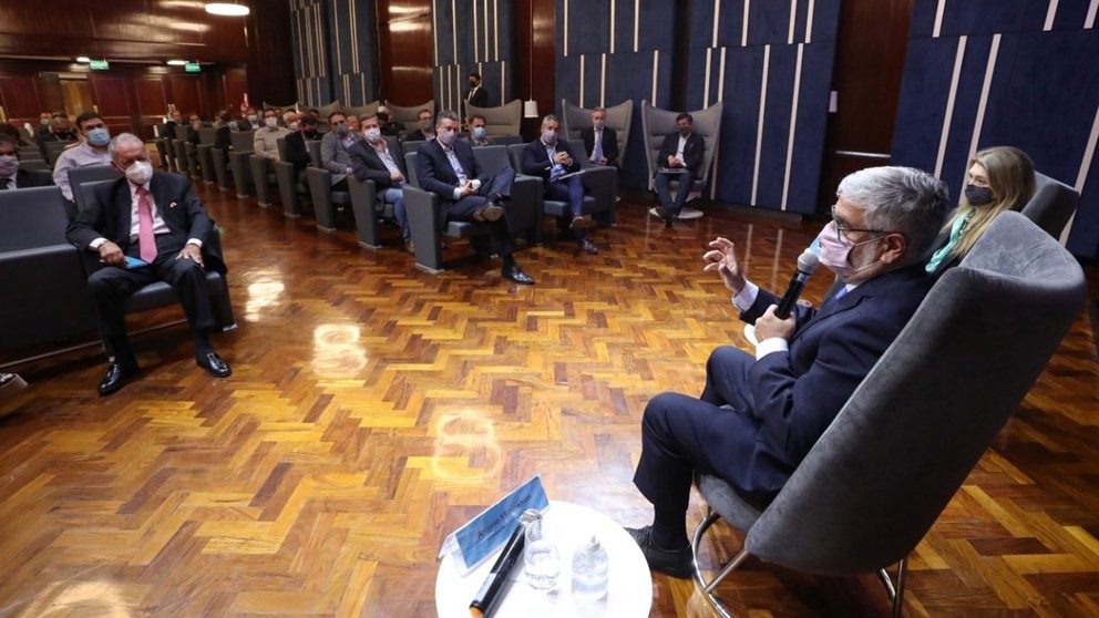 Feletti le dio un ultimátum a las alimenticias: "Si no hay acuerdo, tendremos que sacar una resolución de precios máximos" | Economía