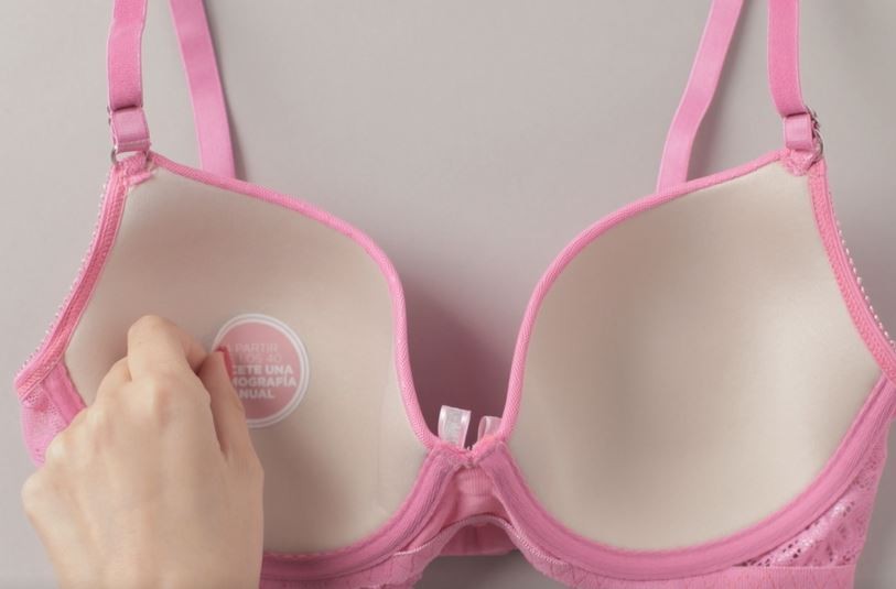 Mes del cáncer de mama: las marcas de lencería intervienen sus corpiños | Actualidad