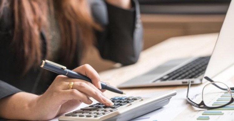 Argentina tiene la mayor brecha de género en educación financiera de América Latina | Economía