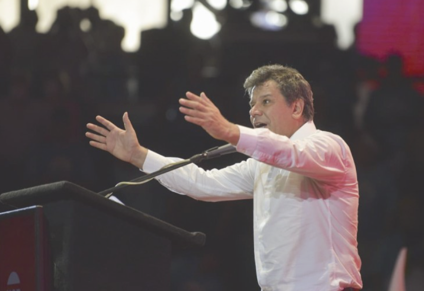 Manes apuntó contra el Gobierno: “La dignidad no se compra con una bicicleta o una heladera” | Política