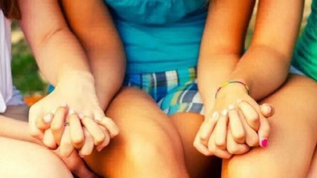 Una mujer de córdoba adoptó a las tres hermanitas de Santa Fe que no querían separarse | Actualidad