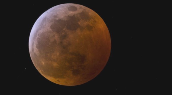 ¿Cómo y dónde ver el eclipse parcial lunar más largo del siglo? | Clima, naturaleza y medio ambiente
