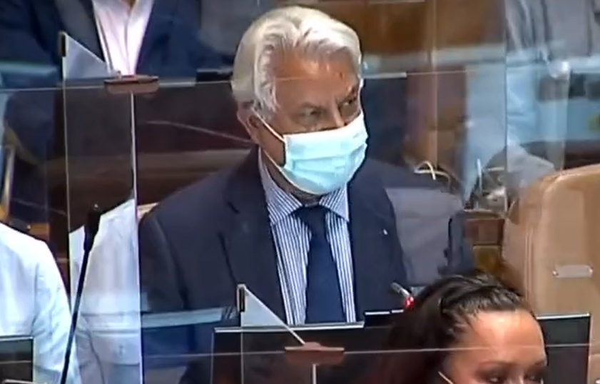 Un diputado chileno brindó un discurso de 14 horas para que otro termine su aislamiento y se sume al debate | Internacionales