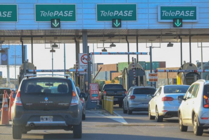 Cuáles serán los aumentos en autopistas, VTV, taxis y estacionamiento medido en la Ciudad | Economía