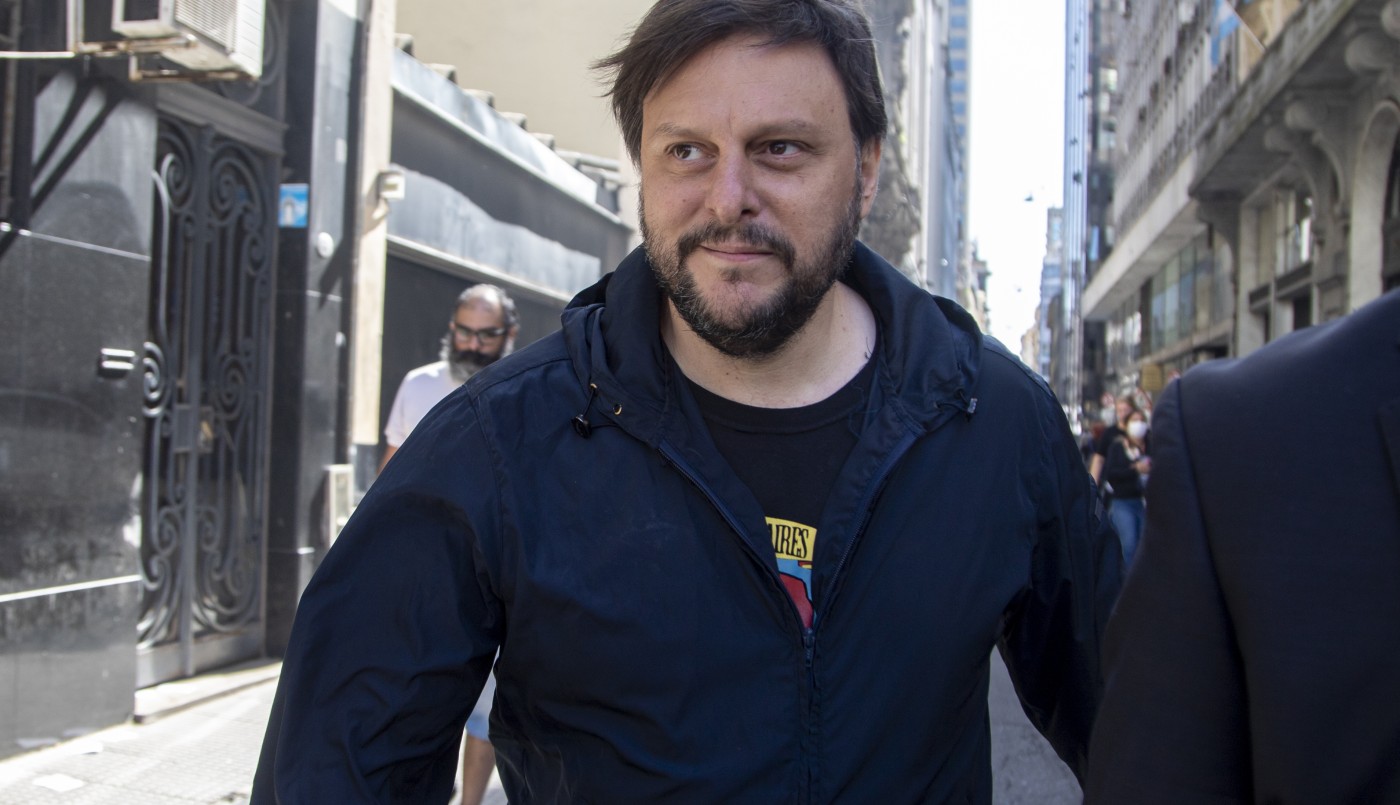 "No hacemos 'caranchismo'": tras el asesinato de Lucas González, presentaron denuncia por asociación ilícita entre policías y funcionarios | Política