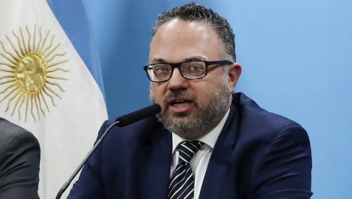 Kulfas: "Cuidar los pocos dólares de la economía es un acto de responsabilidad social" | Economía