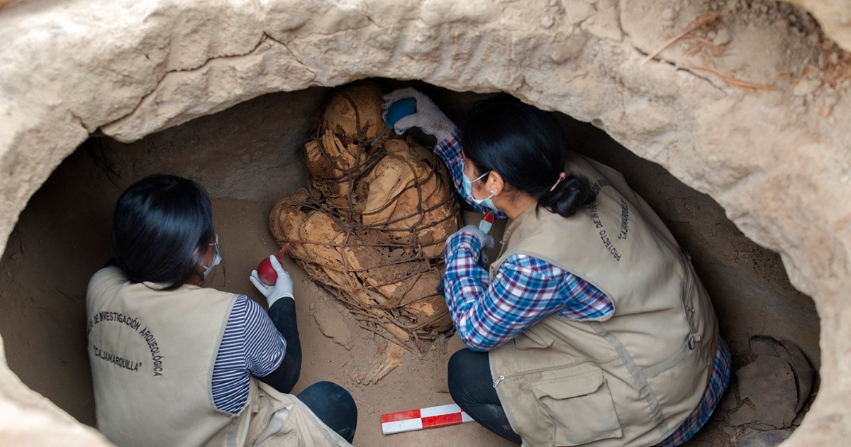 Encuentran momia preincaica en el Perú atada con sogas | Internacionales
