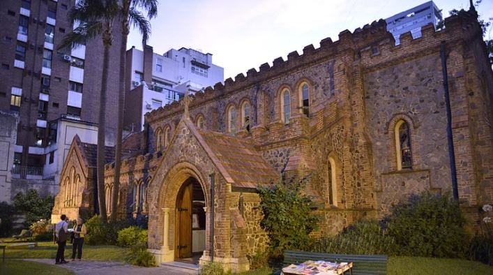 La sexta edición de La Noche de los Templos invita a conocer 80 espacios de distintos credos | Actualidad