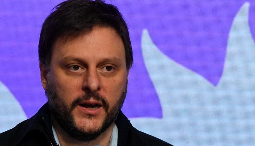 Santoro, sobre el fin de las cuotas para viajar al exterior: "Es una medida injusta, pero la única posible" | Política