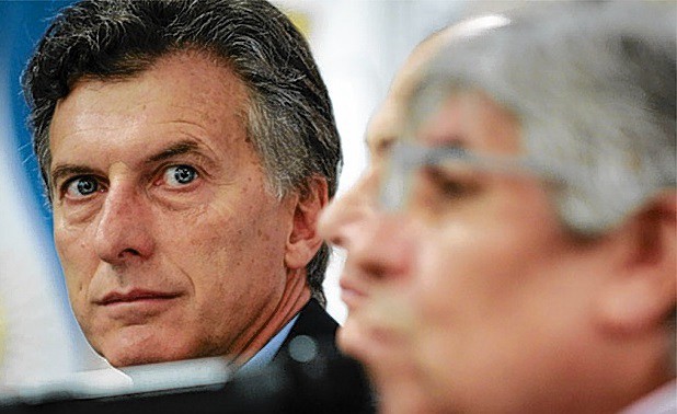 Moyano: "Esperemos que este cepo que le saca al dólar no se lo ponga a las paritarias" | Política