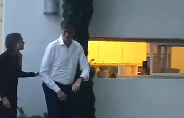 El emotivo homenaje de los vecinos a Esteban Bullrich tras renunciar a su banca | Política