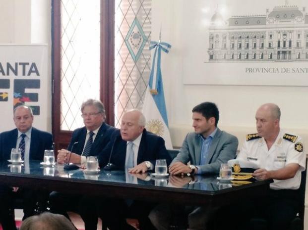 El gobernador de Santa Fe rechazó que la información falsa haya partido de su administración | Política