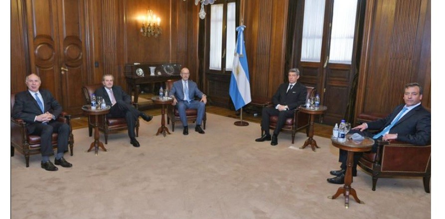 Dura crítica del ministro Soria a la Corte: "Ya no aplica el derecho, está jugando a hacer política" | Política