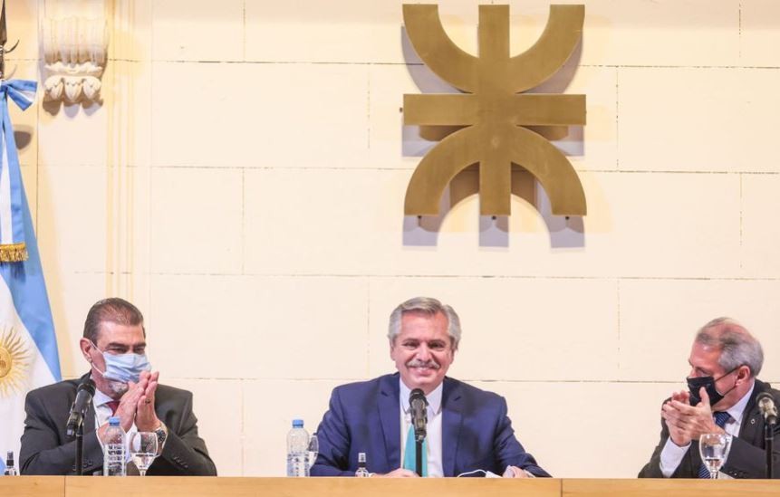 Alberto Fernández: "Voy a invertir todo lo que haga falta en educación pública" | Política