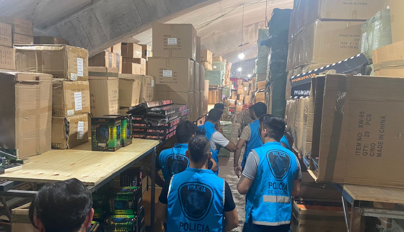 Megaoperativo en Once: secuestraron más de 29 mil productos apócrifos destinados a la venta callejera valuados en 87 millones de pesos | Actualidad