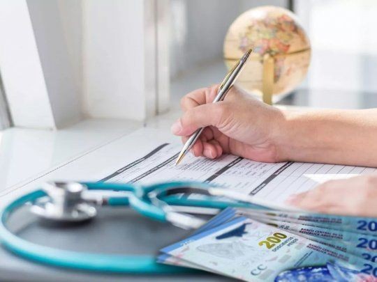 Marcha atrás: las prepagas y obras sociales dejan sin efecto el cobro de copagos | Economía