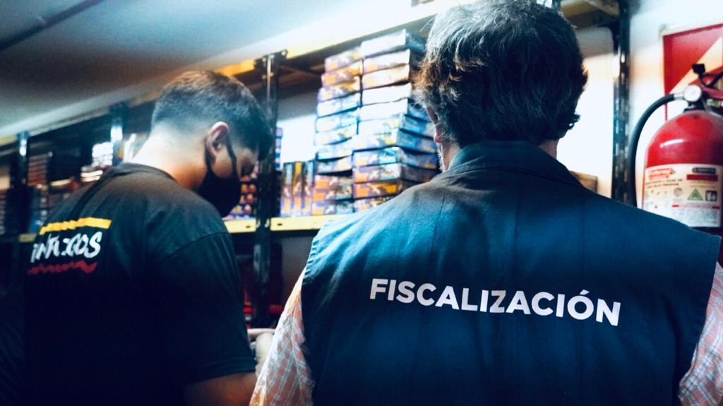 Secuestraron 19.000 kilos de pirotecnia en Tres de Febrero | Actualidad