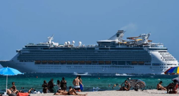 Las autoridades sanitarias de Estados Unidos recomiendan evitar los viajes en cruceros aunque se esté vacunado | Internacionales