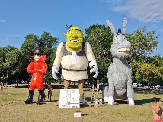 "Shrek" ganó el primer lugar en la quema de muñecos de La Plata | Actualidad