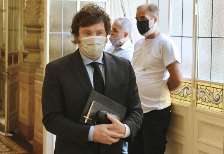 Milei defendió el sorteo de su sueldo como diputado: "No me parece un gesto de populismo" | Política